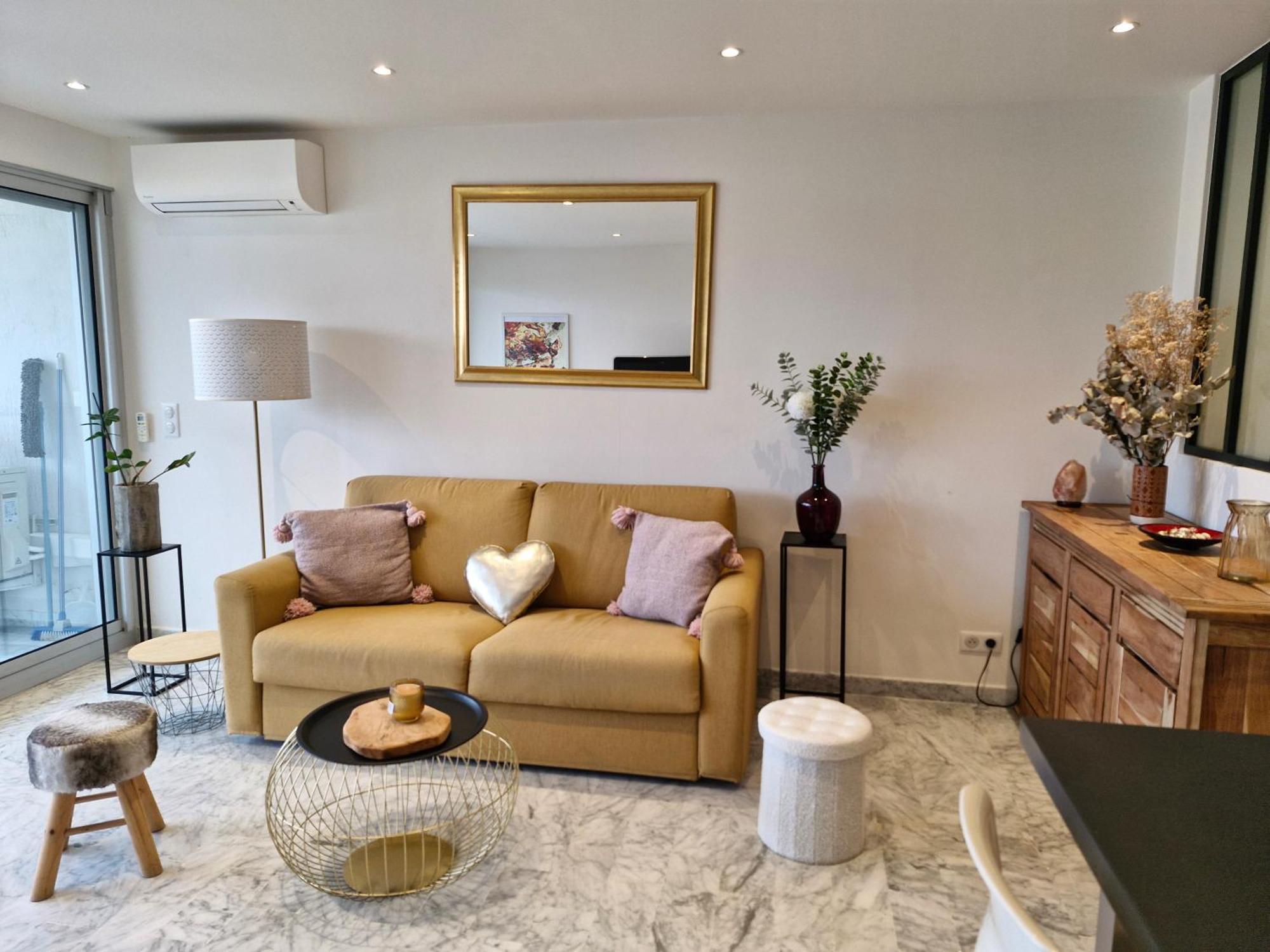 Sunny And Cosy Sea View Studio 앙티브 외부 사진